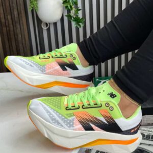 New Balance FuelCell Light Green