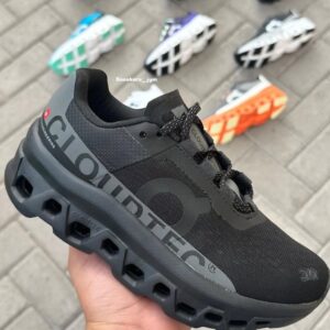 On cloud Running Negro Unisex