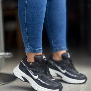 Tenis Nike Initiator Negro Blanco Dama