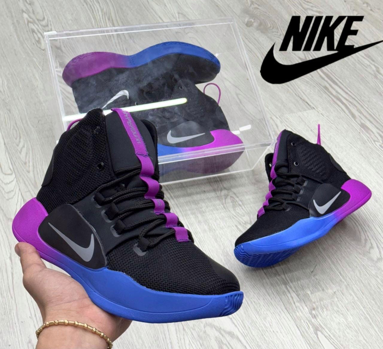 Nike Hyperdunk - Image 4