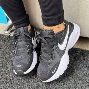 Tenis Nike Valvula Dama Negro