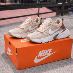 Bellos Nike Dama Fc Beige Marron