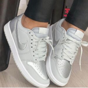 Bellos Nike Paris Mt Gris Plateado